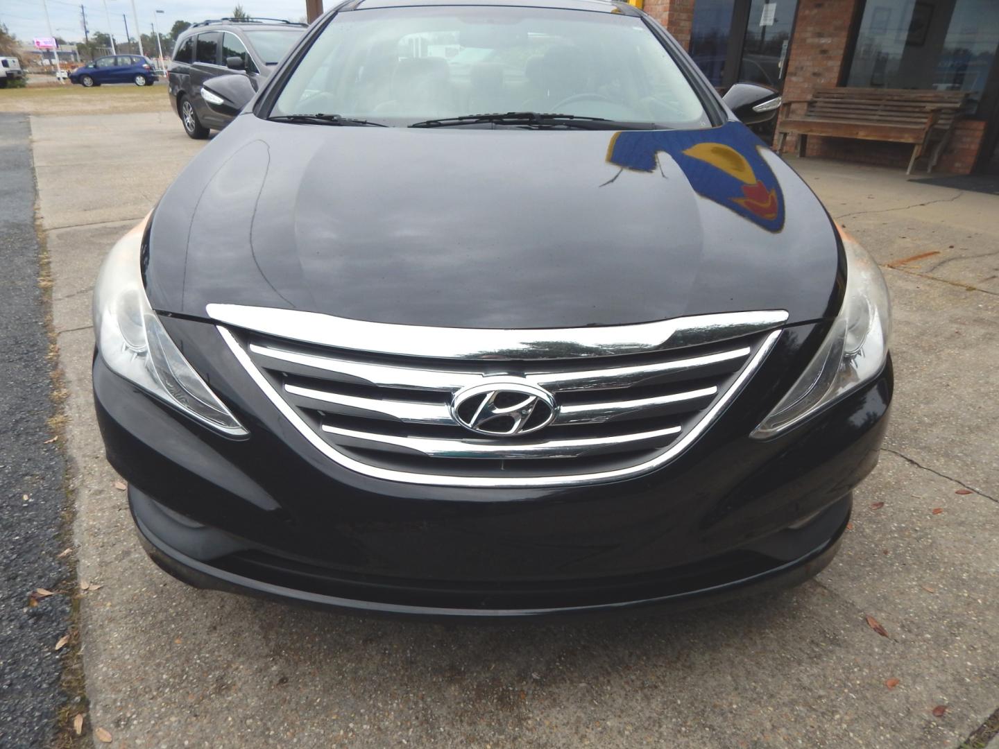 2014 Black /Tan Leather Hyundai Sonata Limited (5NPEC4AB2EH) with an 2.0L Turbo engine, Automatic transmission, located at 3120 W Tennessee St, Tallahassee, FL, 32304-1002, (850) 575-6702, 30.458841, -84.349648 - Used Car Supermarket is proud to present you with this loaded immaculate 2014 Hyundai Sonata Limited 2.0 Turbo with leather, Navigation, sunroof and low miles. Used Car Supermarket prides itself in offering you the finest pre-owned vehicle in Tallahassee. Used Car Supermarket has been locally family - Photo#2